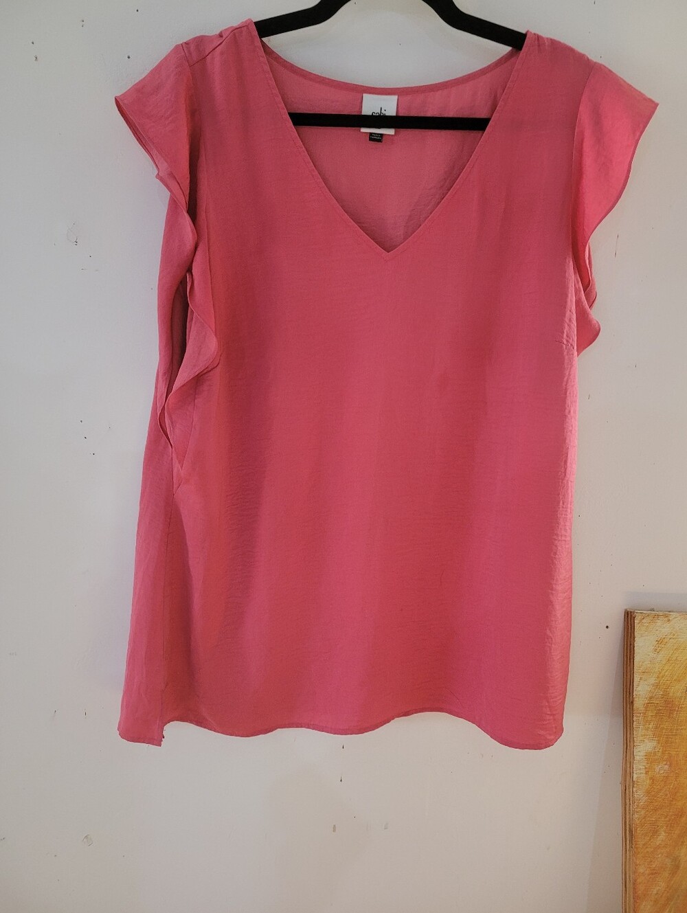Cabi XL Women's Pink V-Neck Ruffle Sleeve Top